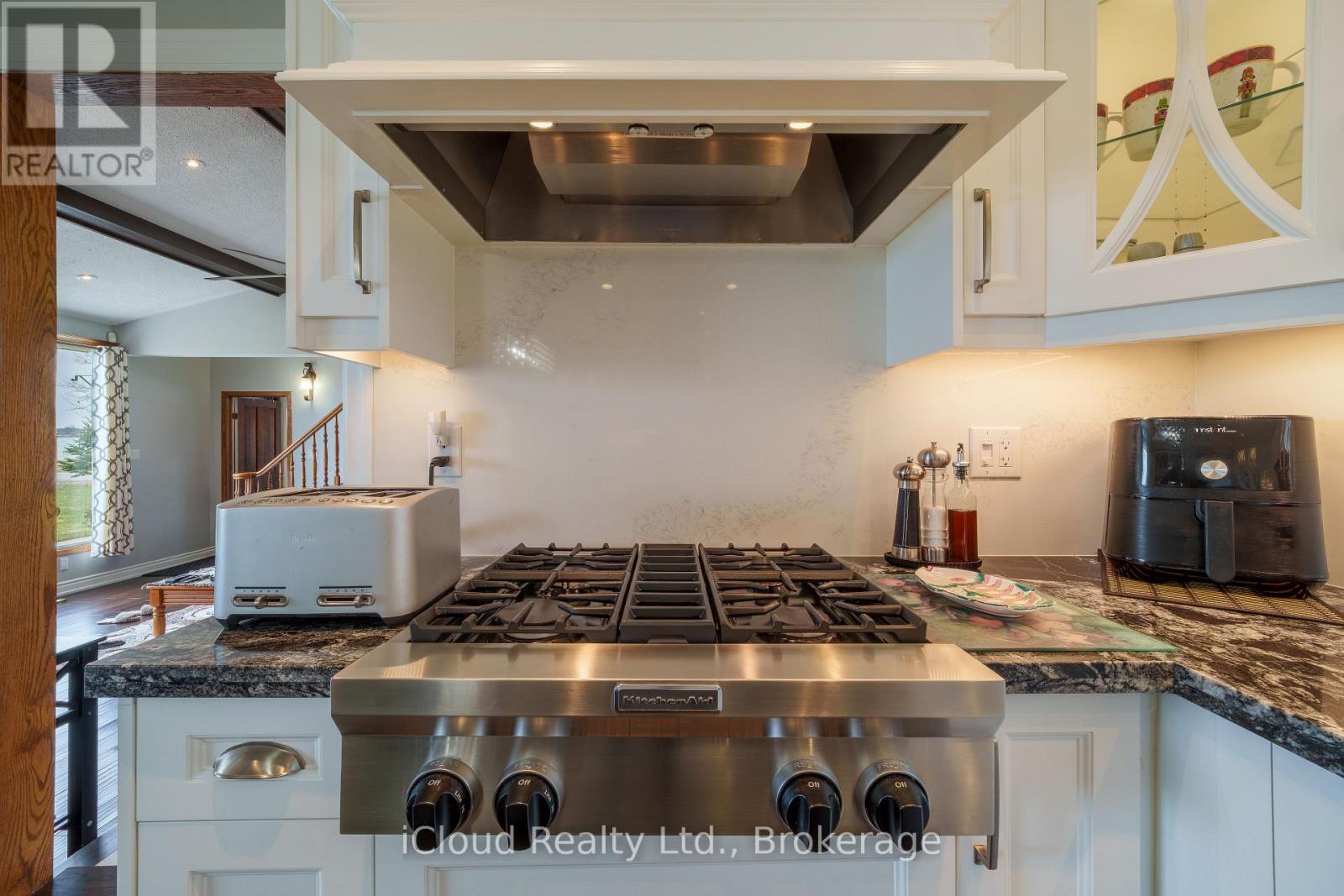 4099 Niagara Parkway, Fort Erie, Ontario  L0S 1S0 - Photo 13 - X12927418