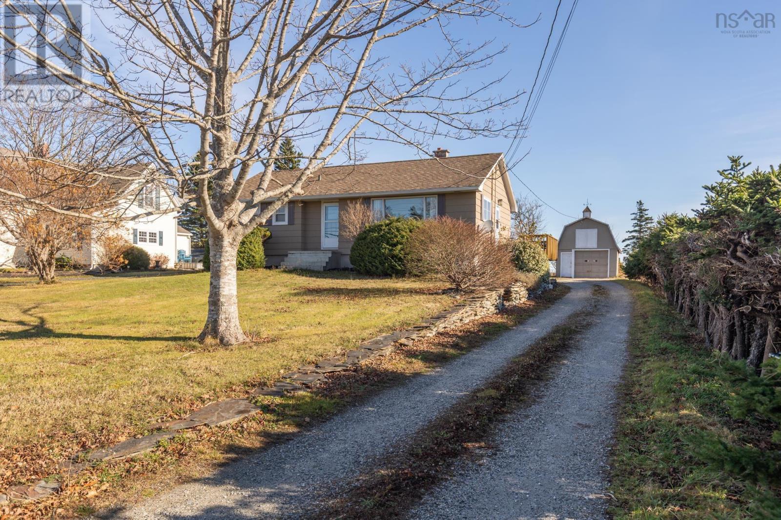 911 Highway 335, West Pubnico, Nova Scotia  B0W 3S0 - Photo 3 - 202528411