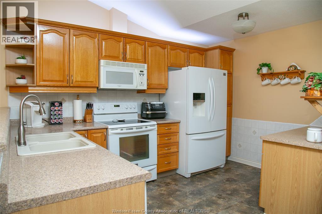 56 Queen's Hill Crescent, Leamington, Ontario  N8H 5M5 - Photo 4 - 26006148