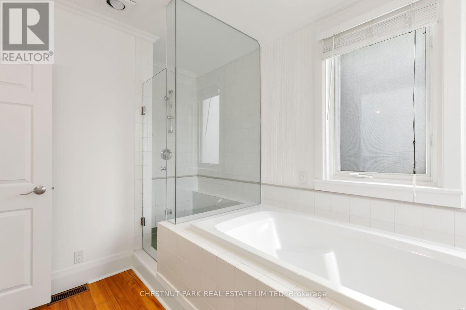 126 Browning Avenue, Toronto, Ontario  M4K 1W3 - Photo 32 - E12926292