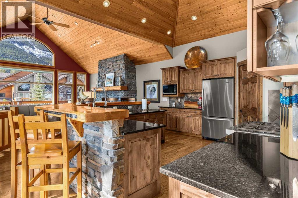 116, 210 Hubman Landing, Canmore, Alberta  T1W 3M4 - Photo 8 - A2289276