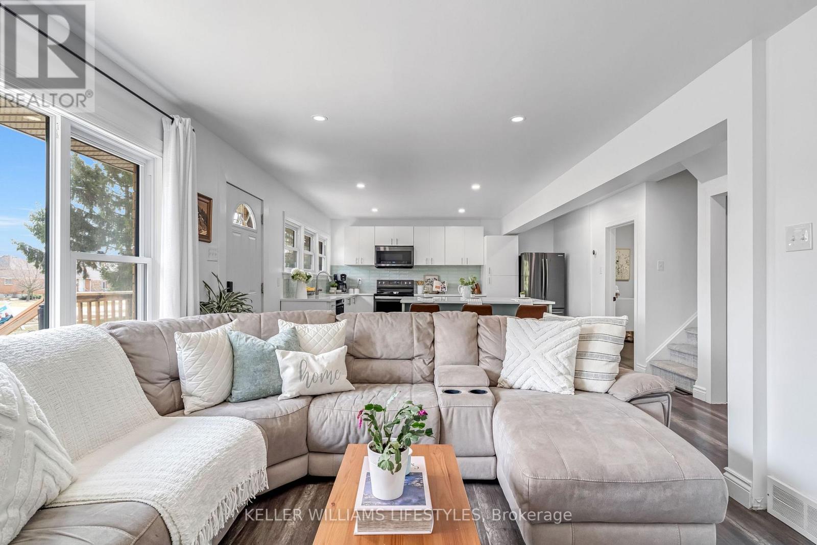 943 Dearness Drive, London South, Ontario  N6E 1N6 - Photo 17 - X12927466