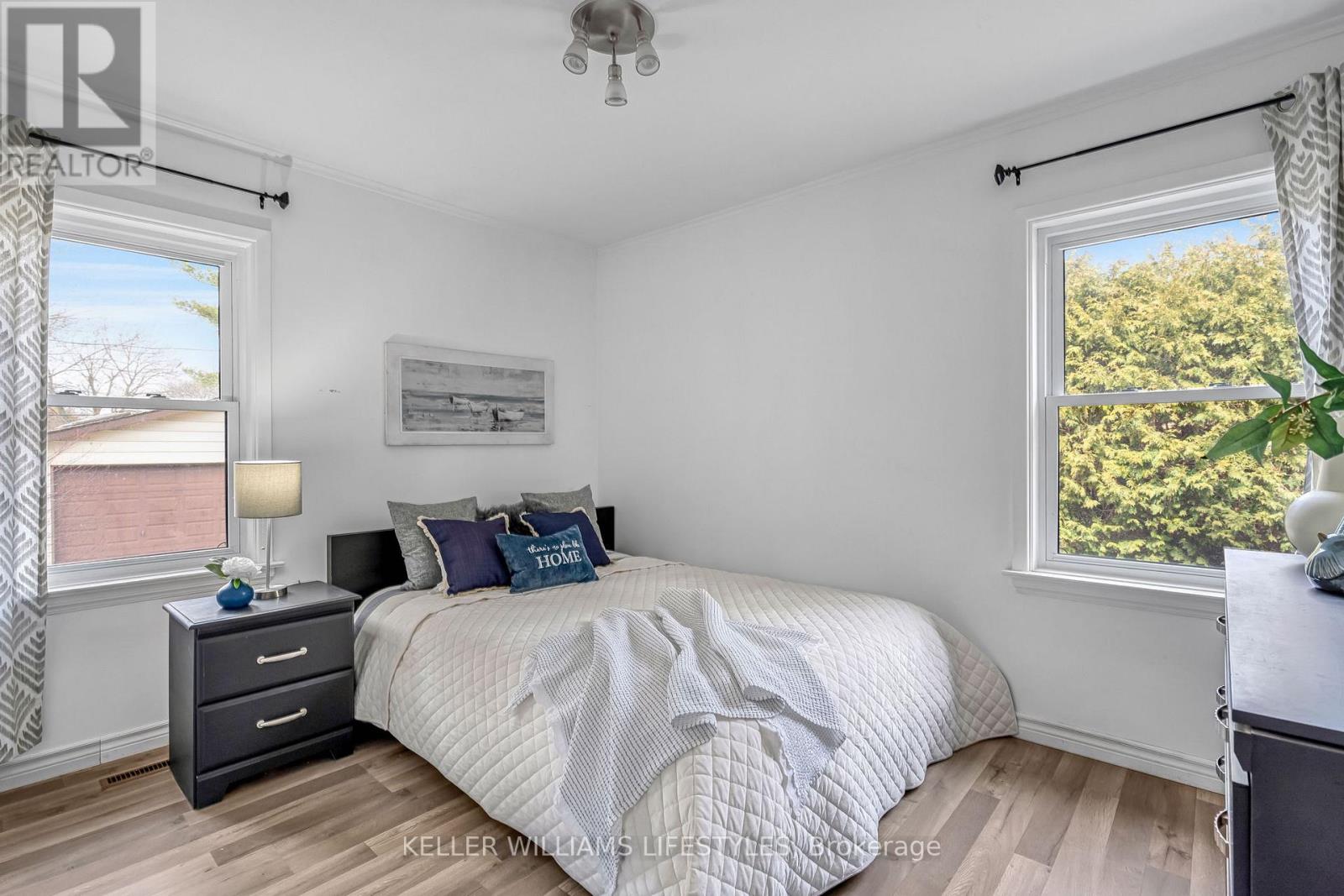 943 Dearness Drive, London South, Ontario  N6E 1N6 - Photo 19 - X12927466