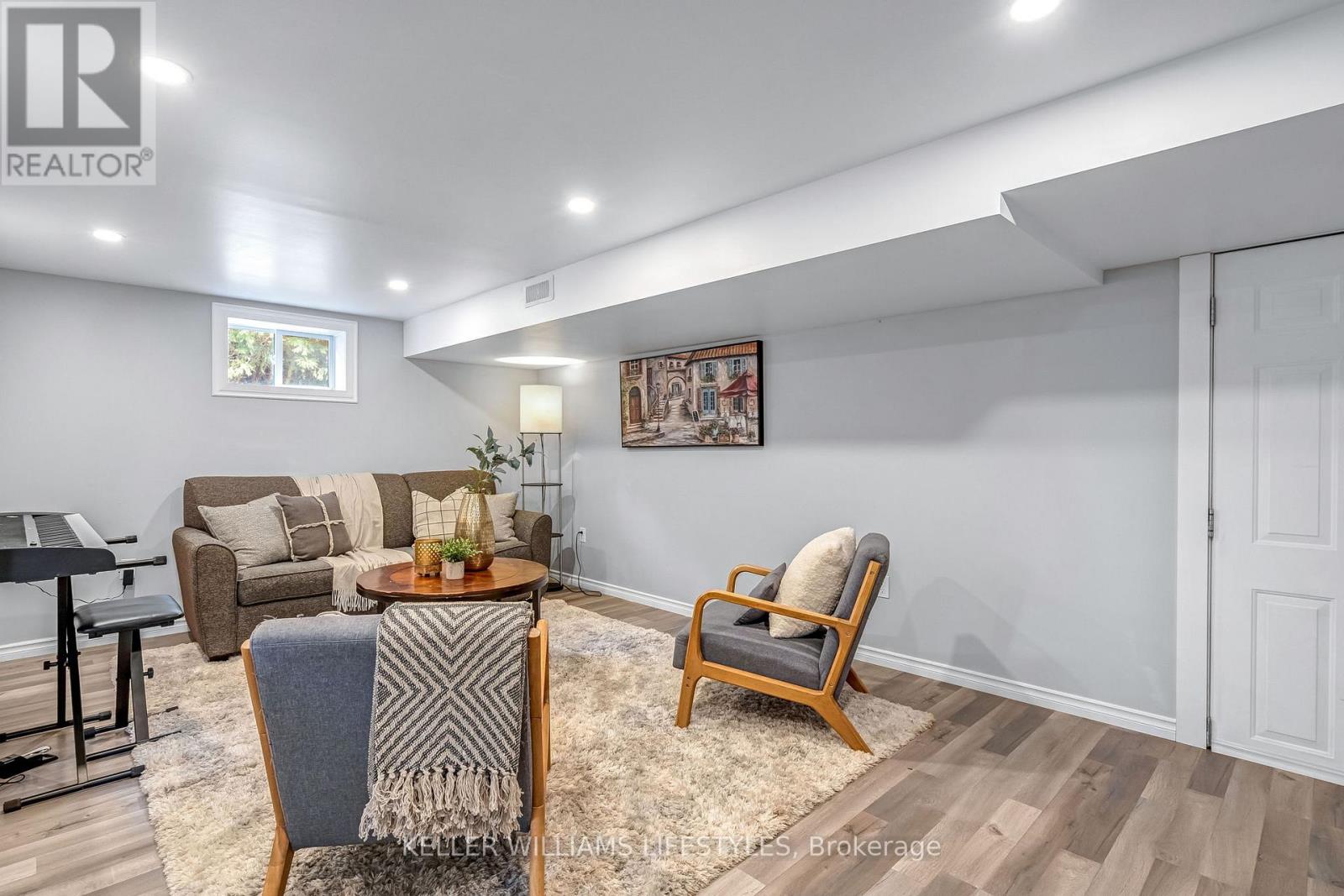 943 Dearness Drive, London South, Ontario  N6E 1N6 - Photo 30 - X12927466