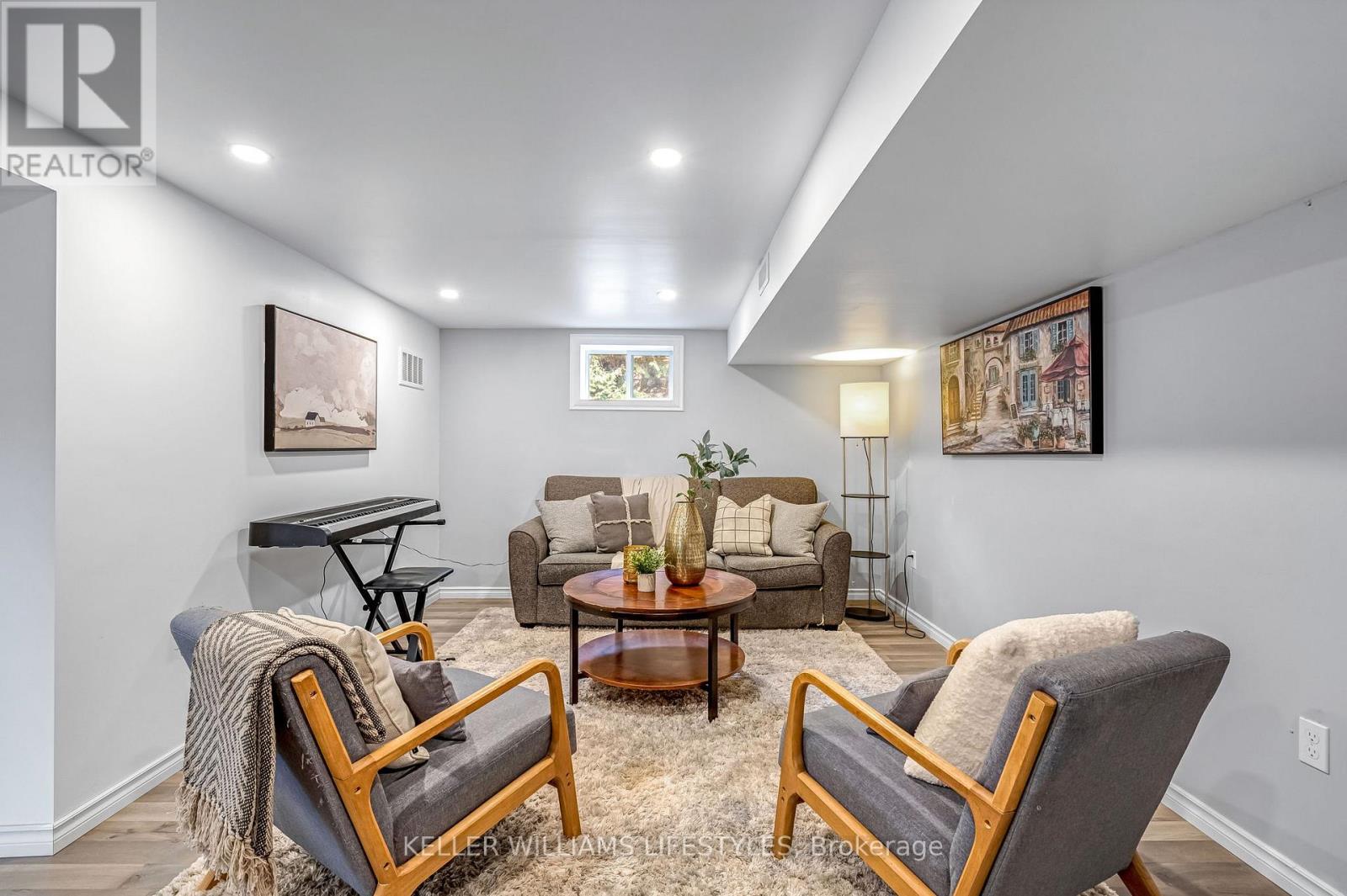 943 Dearness Drive, London South, Ontario  N6E 1N6 - Photo 31 - X12927466