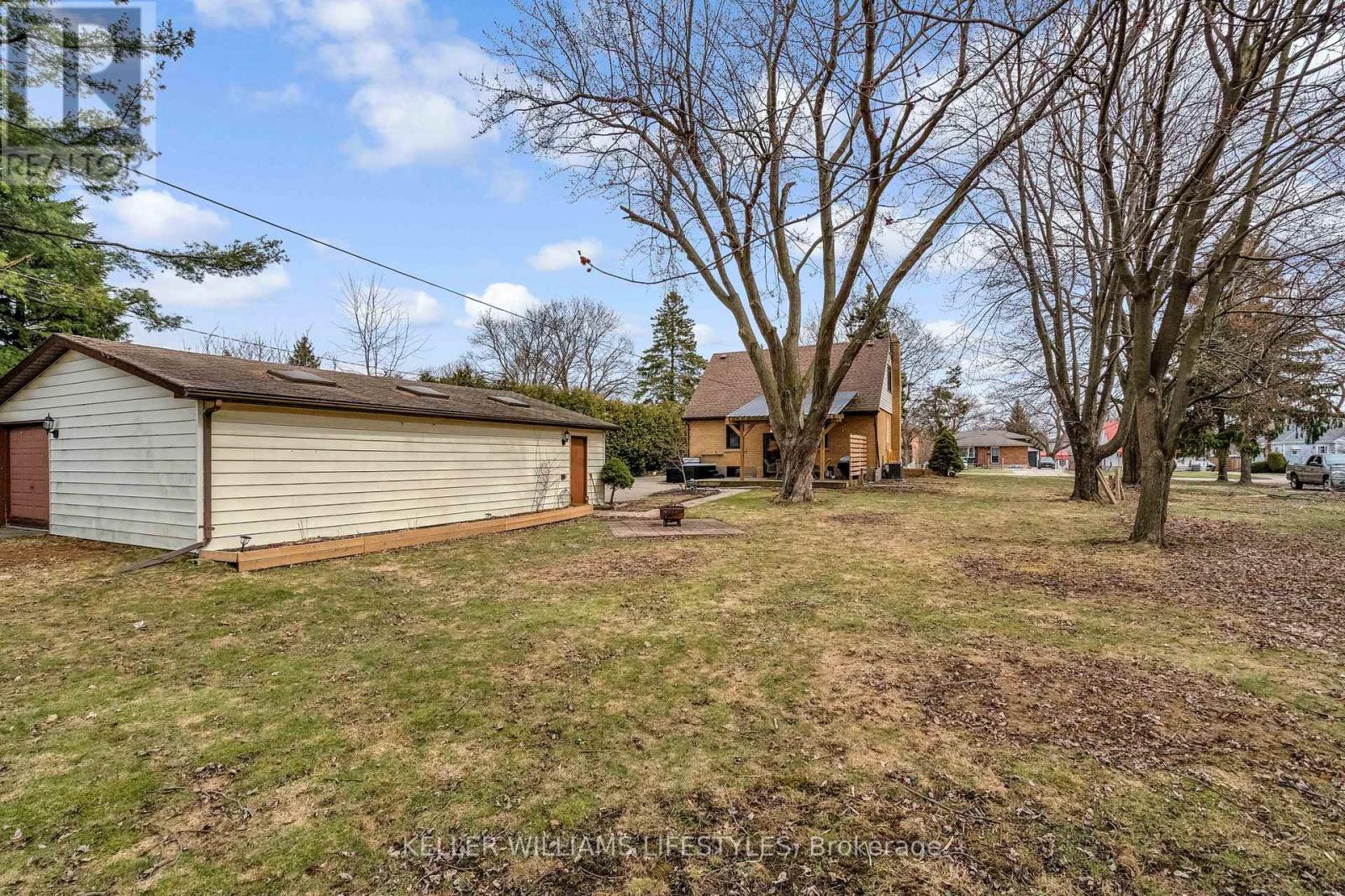 943 Dearness Drive, London South, Ontario  N6E 1N6 - Photo 44 - X12927466