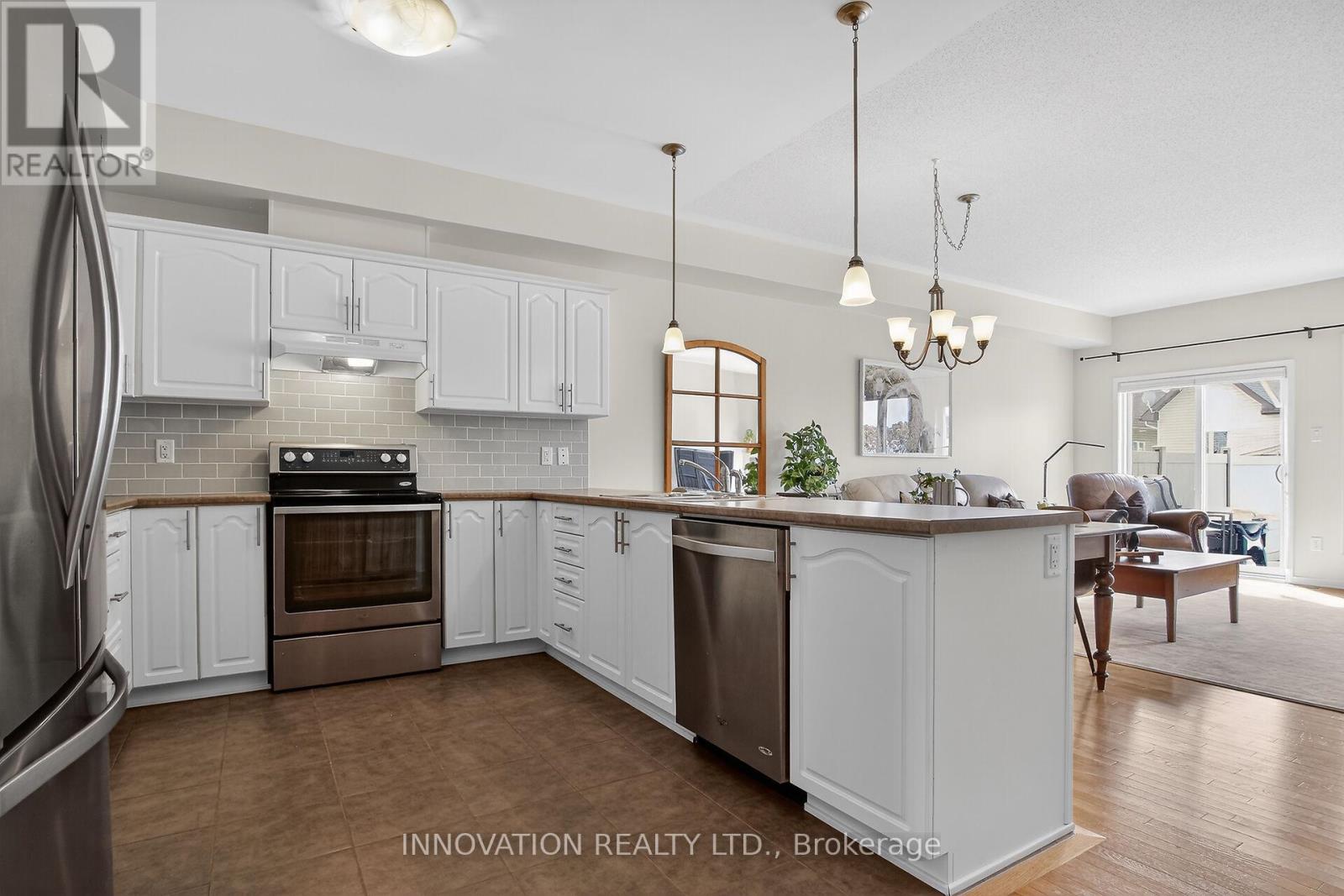 206 Edey Street, Arnprior, Ontario  K7S 0A8 - Photo 10 - X12927444