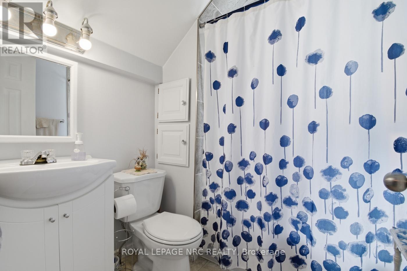 4634 Armoury Street, Niagara Falls, Ontario  L2E 1S6 - Photo 16 - X12927436