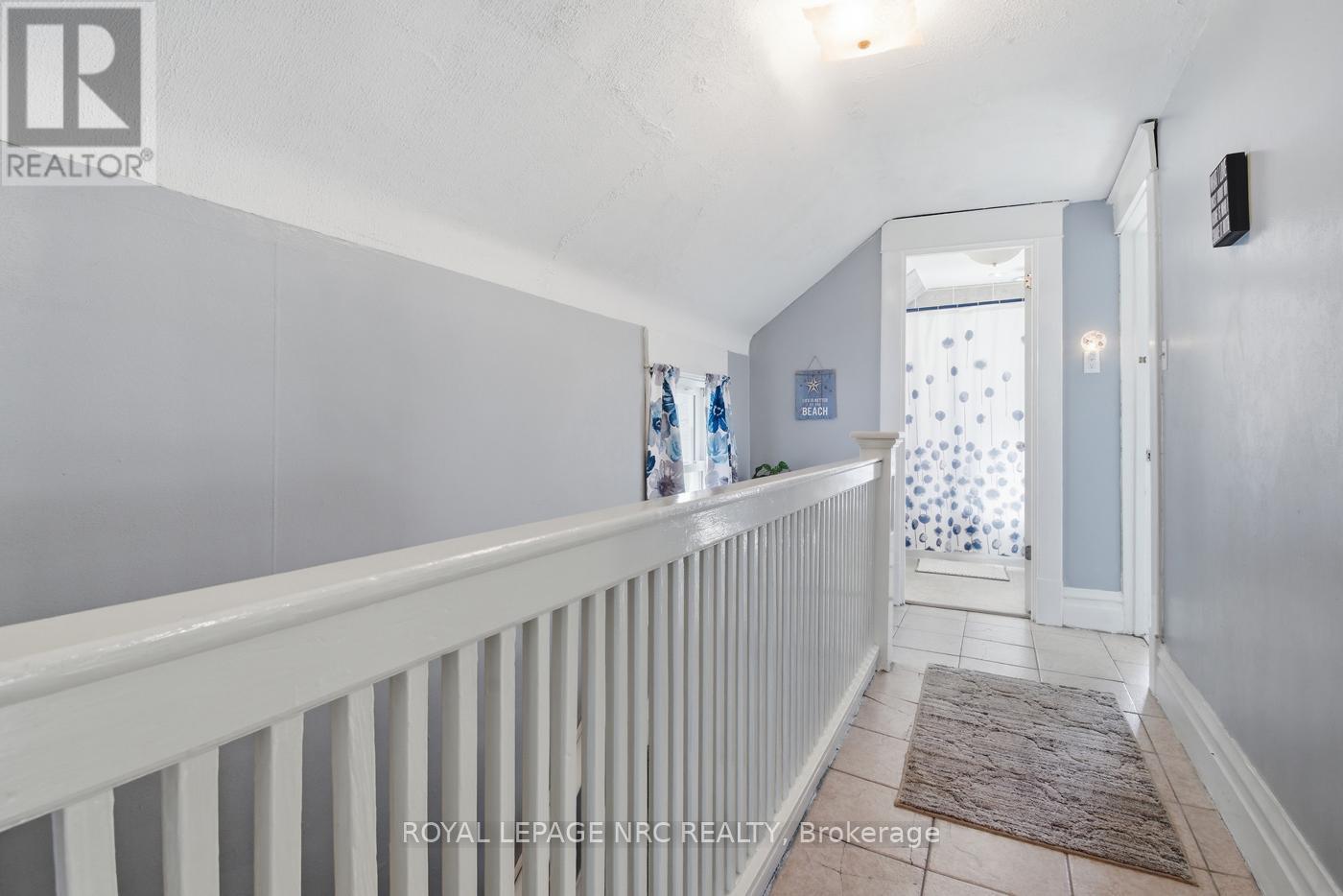 4634 Armoury Street, Niagara Falls, Ontario  L2E 1S6 - Photo 9 - X12927436