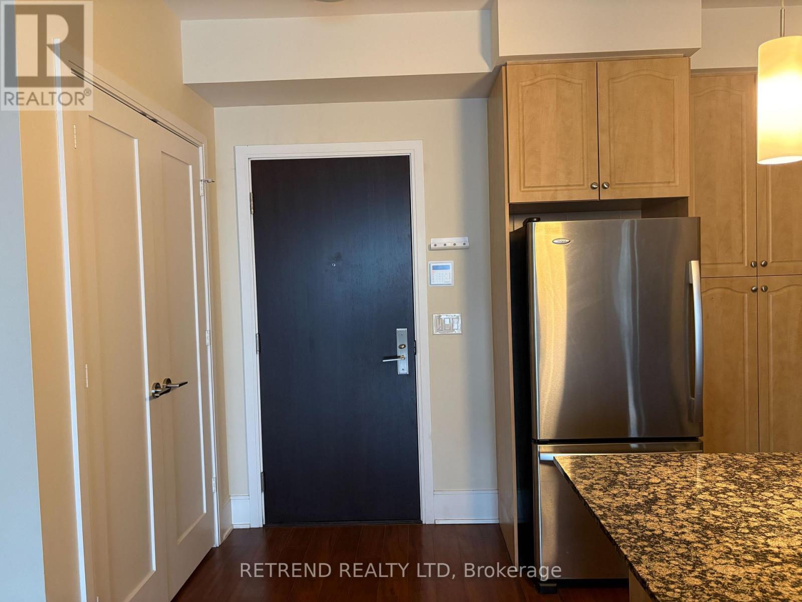 2013 - 70 Roehampton Avenue, Toronto, Ontario  M4P 1R2 - Photo 9 - C12927452