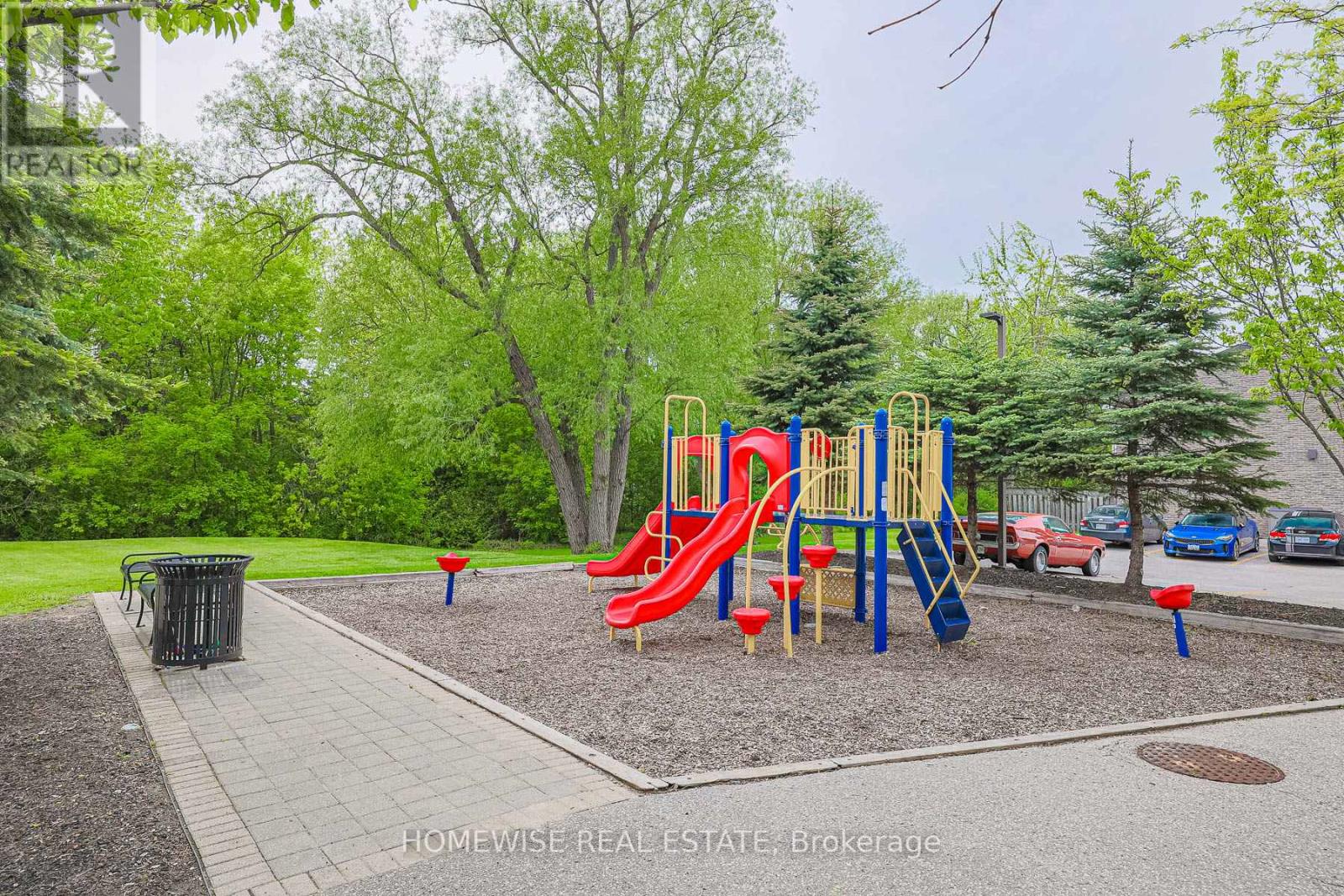 18 - 560 Waverly Street N, Oshawa (Mclaughlin), Ontario  L1J 5Y4 - Photo 3 - E12927450