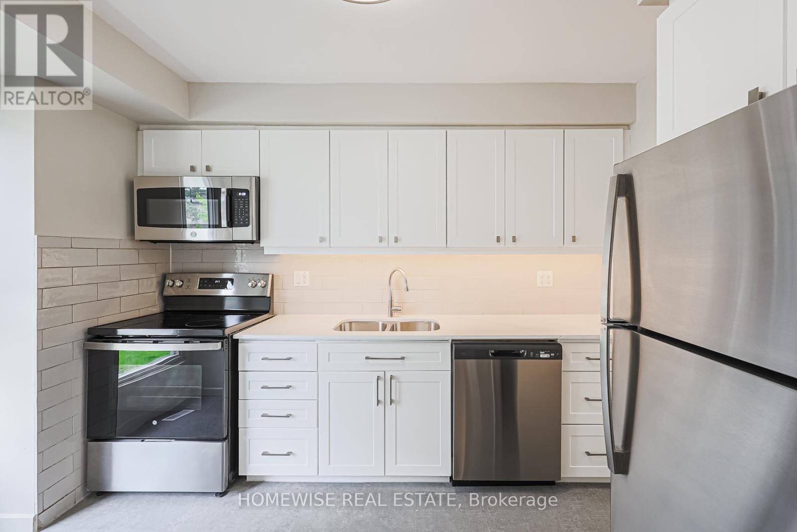 18 - 560 Waverly Street N, Oshawa (Mclaughlin), Ontario  L1J 5Y4 - Photo 4 - E12927450