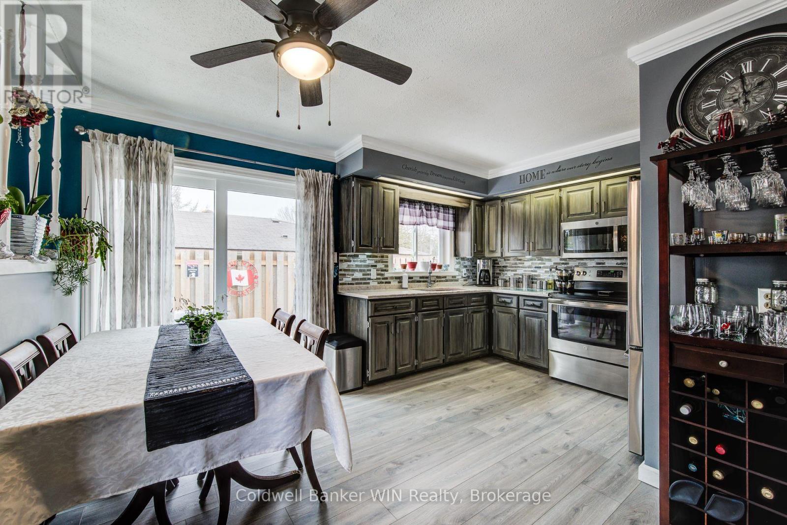 455 Albert Street, Wellington North, Ontario  N0G 2L2 - Photo 13 - X12927432