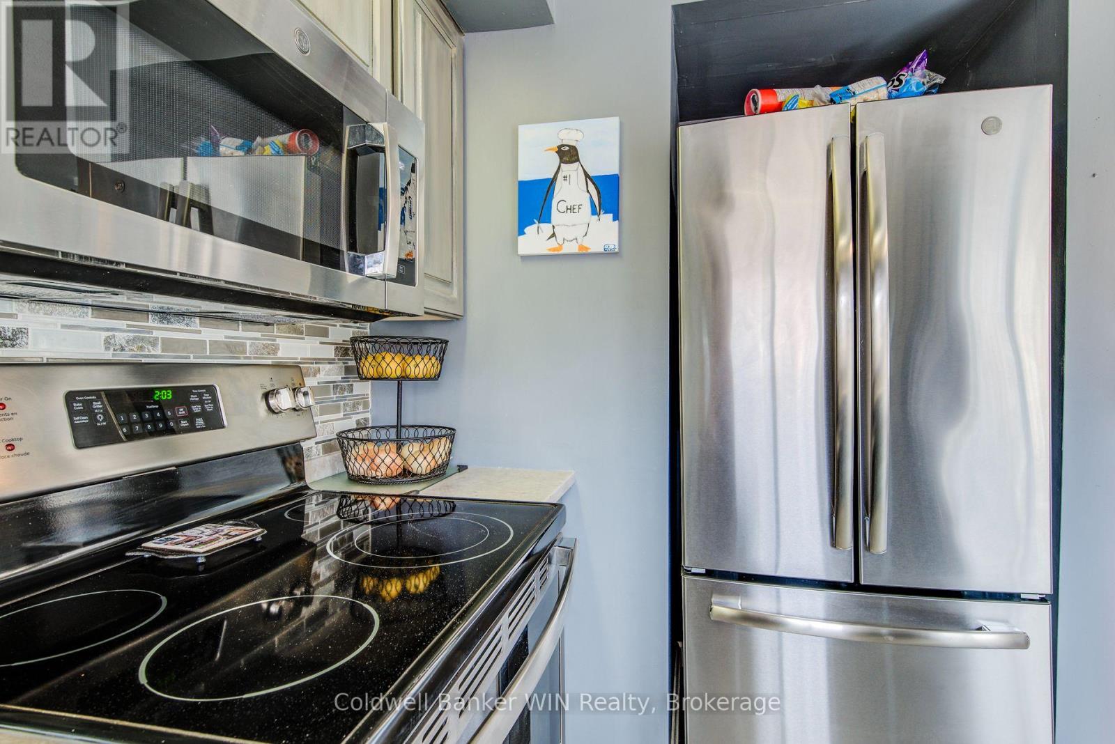 455 Albert Street, Wellington North, Ontario  N0G 2L2 - Photo 17 - X12927432