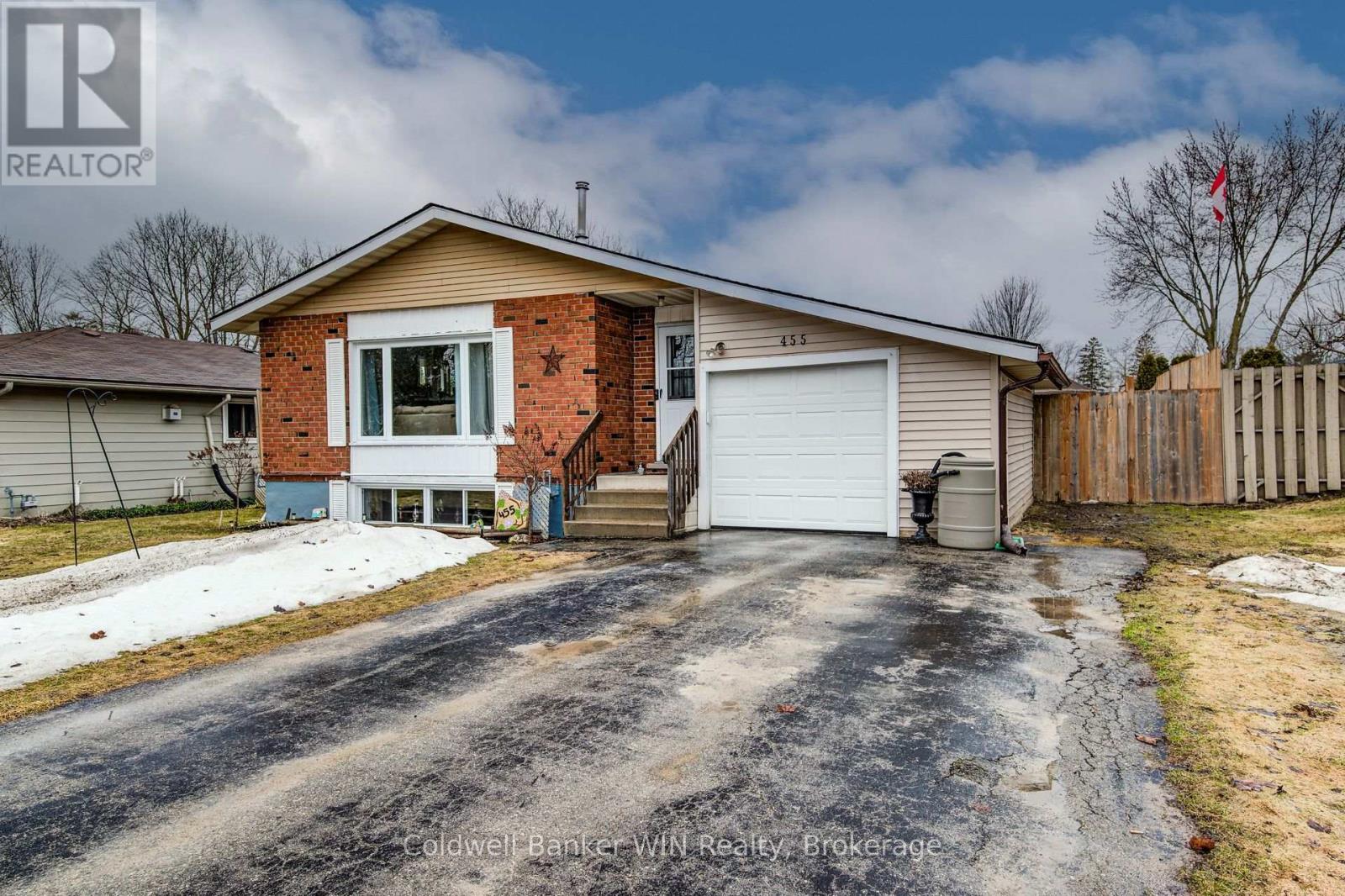 455 Albert Street, Wellington North, Ontario  N0G 2L2 - Photo 3 - X12927432