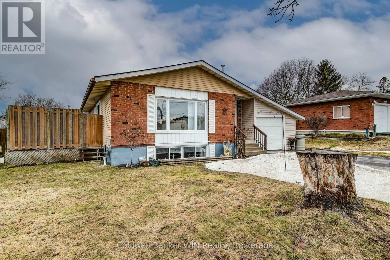 455 Albert Street, Wellington North, Ontario  N0G 2L2 - Photo 4 - X12927432