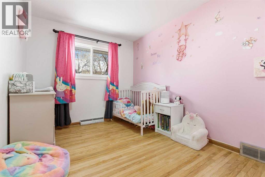 1011 18a Street Ne, Calgary, Alberta  T2E 4W3 - Photo 16 - A2294363