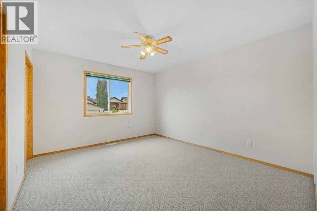 22 Lanterman Close, Red Deer, Alberta  T4R 3K3 - Photo 20 - A2294425