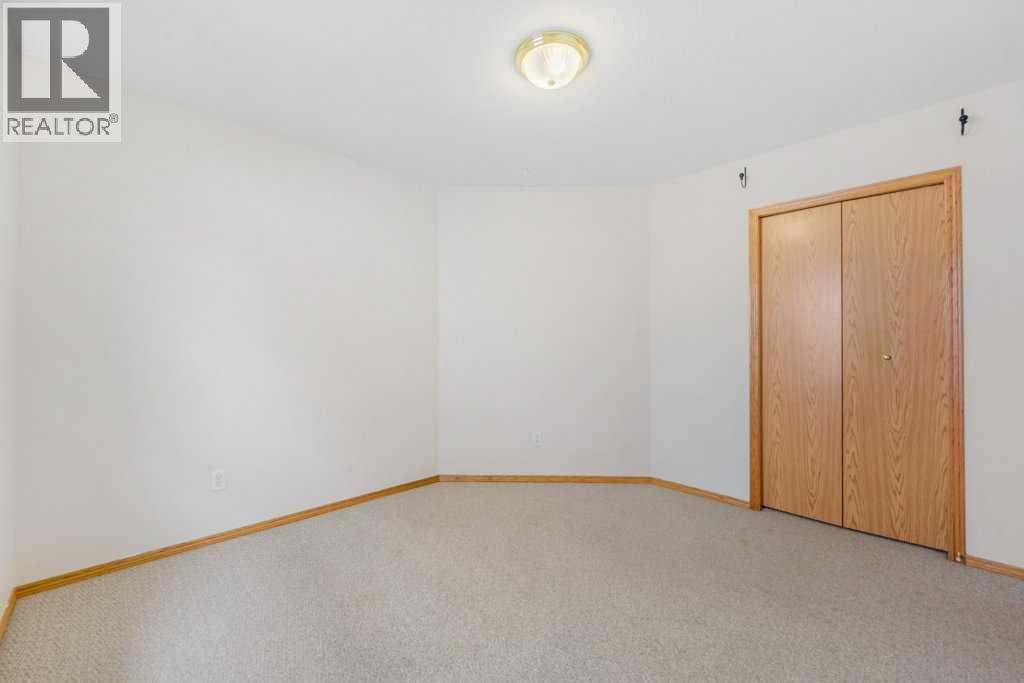 22 Lanterman Close, Red Deer, Alberta  T4R 3K3 - Photo 23 - A2294425