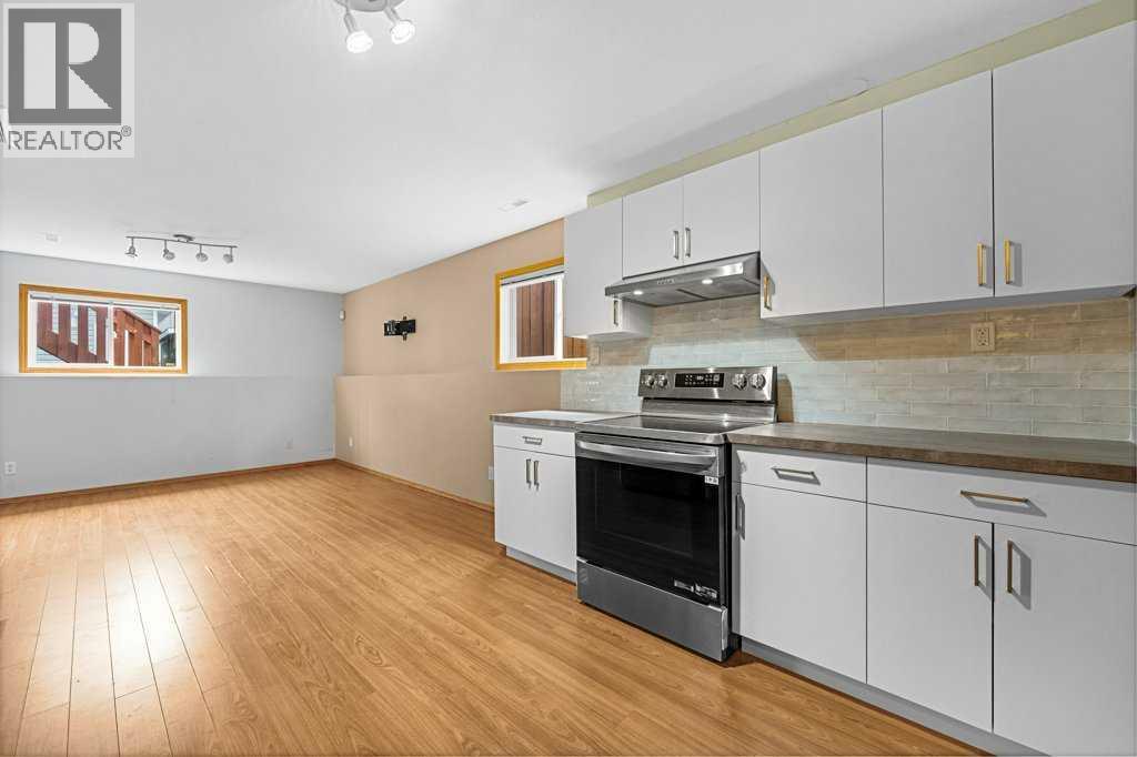 22 Lanterman Close, Red Deer, Alberta  T4R 3K3 - Photo 37 - A2294425