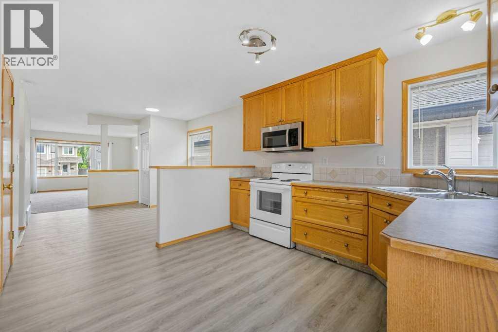 22 Lanterman Close, Red Deer, Alberta  T4R 3K3 - Photo 15 - A2294425