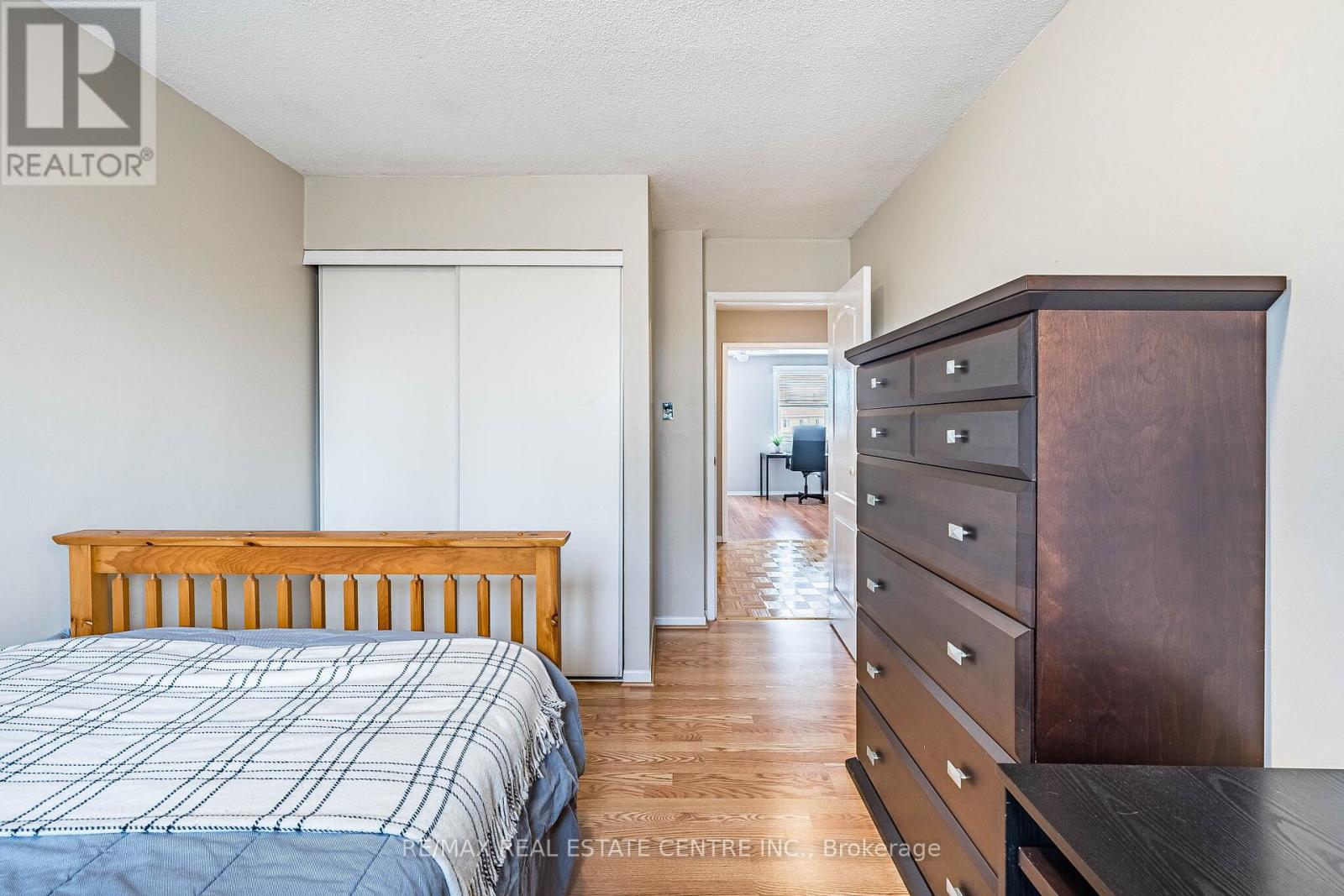 7 Morley Crescent, Brampton, Ontario  L6S 3K8 - Photo 16 - W12927442