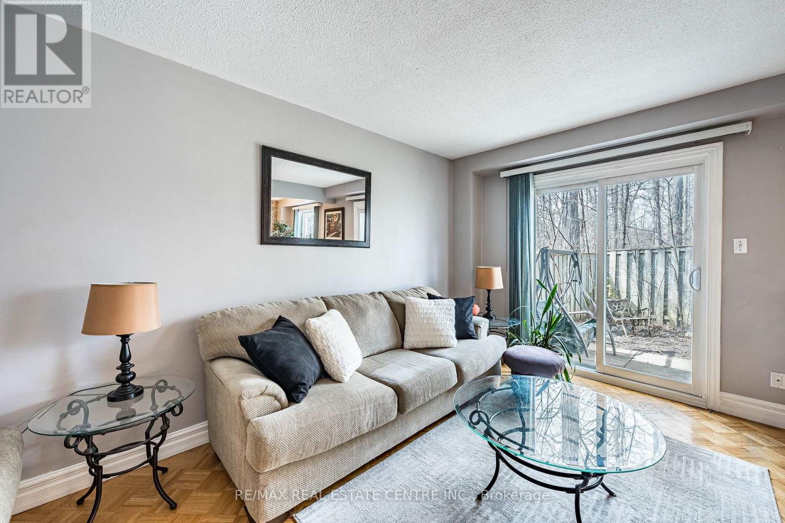 7 Morley Crescent, Brampton, Ontario  L6S 3K8 - Photo 4 - W12927442