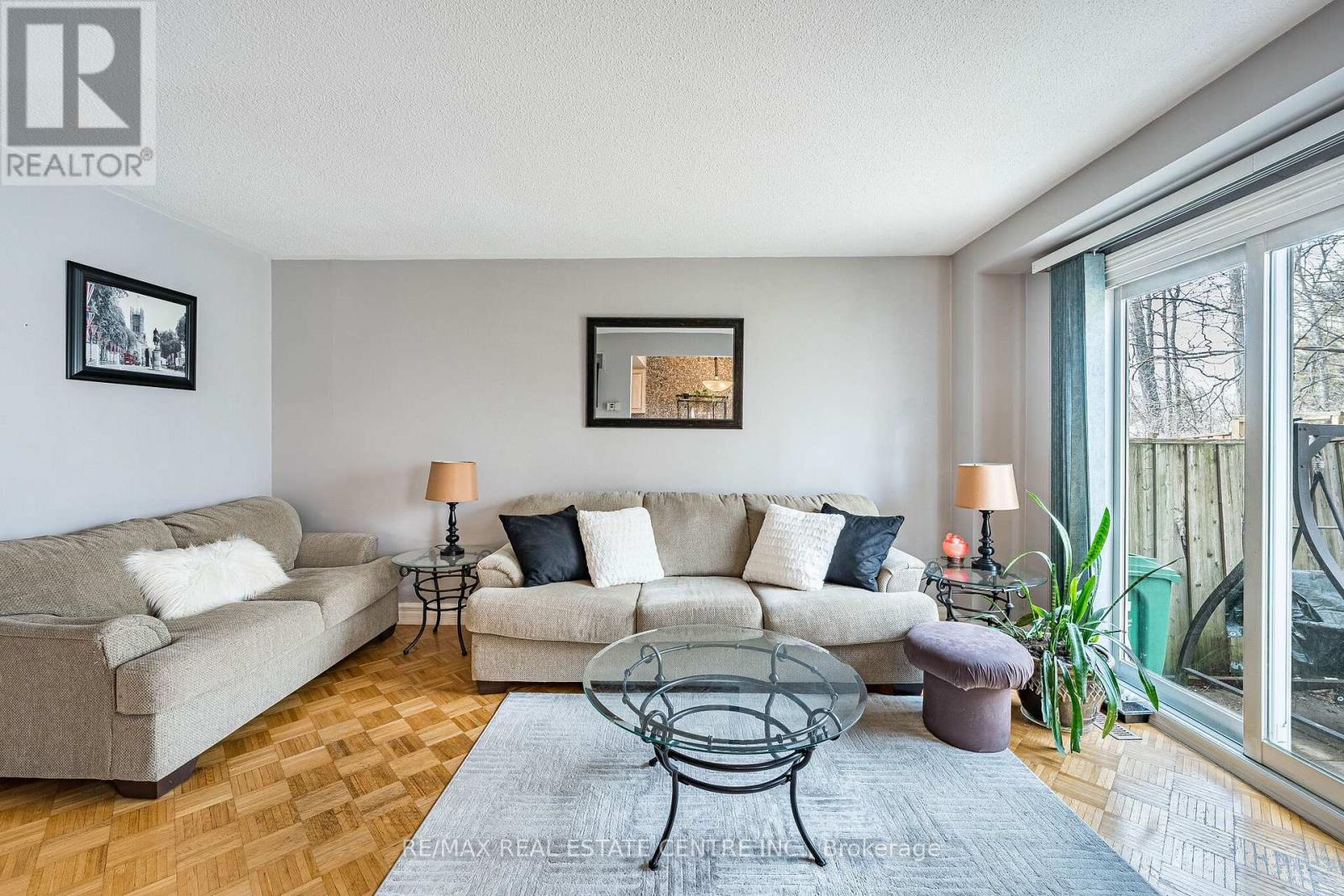 7 Morley Crescent, Brampton, Ontario  L6S 3K8 - Photo 5 - W12927442