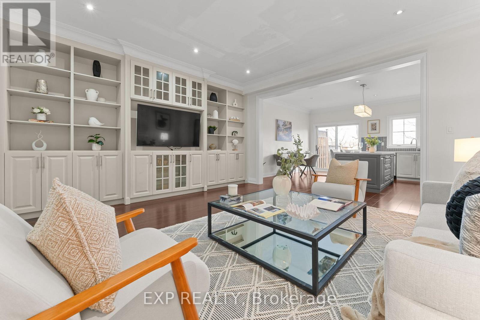 17 Harrison Avenue, Mississauga, Ontario  L5H 2W8 - Photo 10 - W12927454