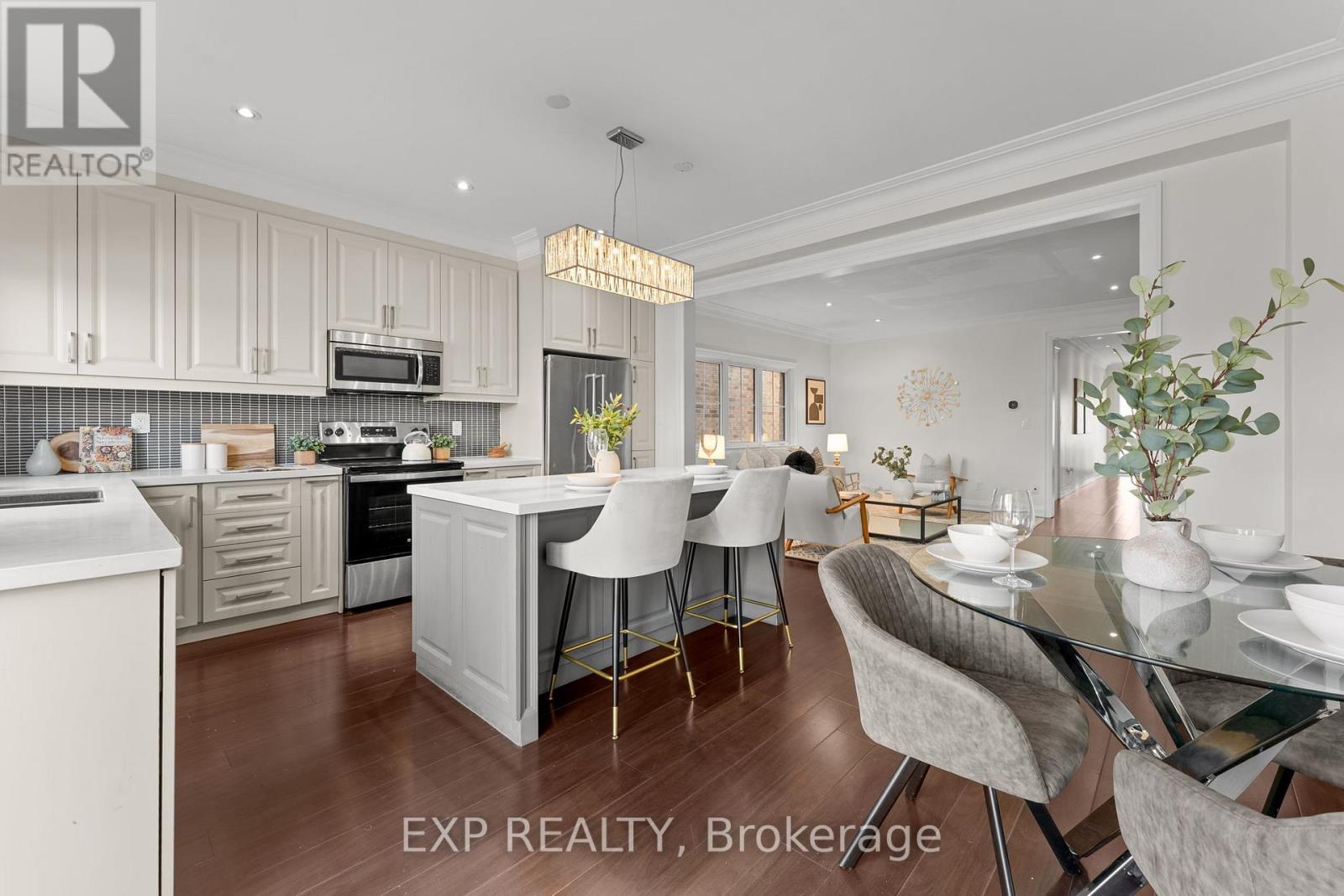 17 Harrison Avenue, Mississauga, Ontario  L5H 2W8 - Photo 11 - W12927454