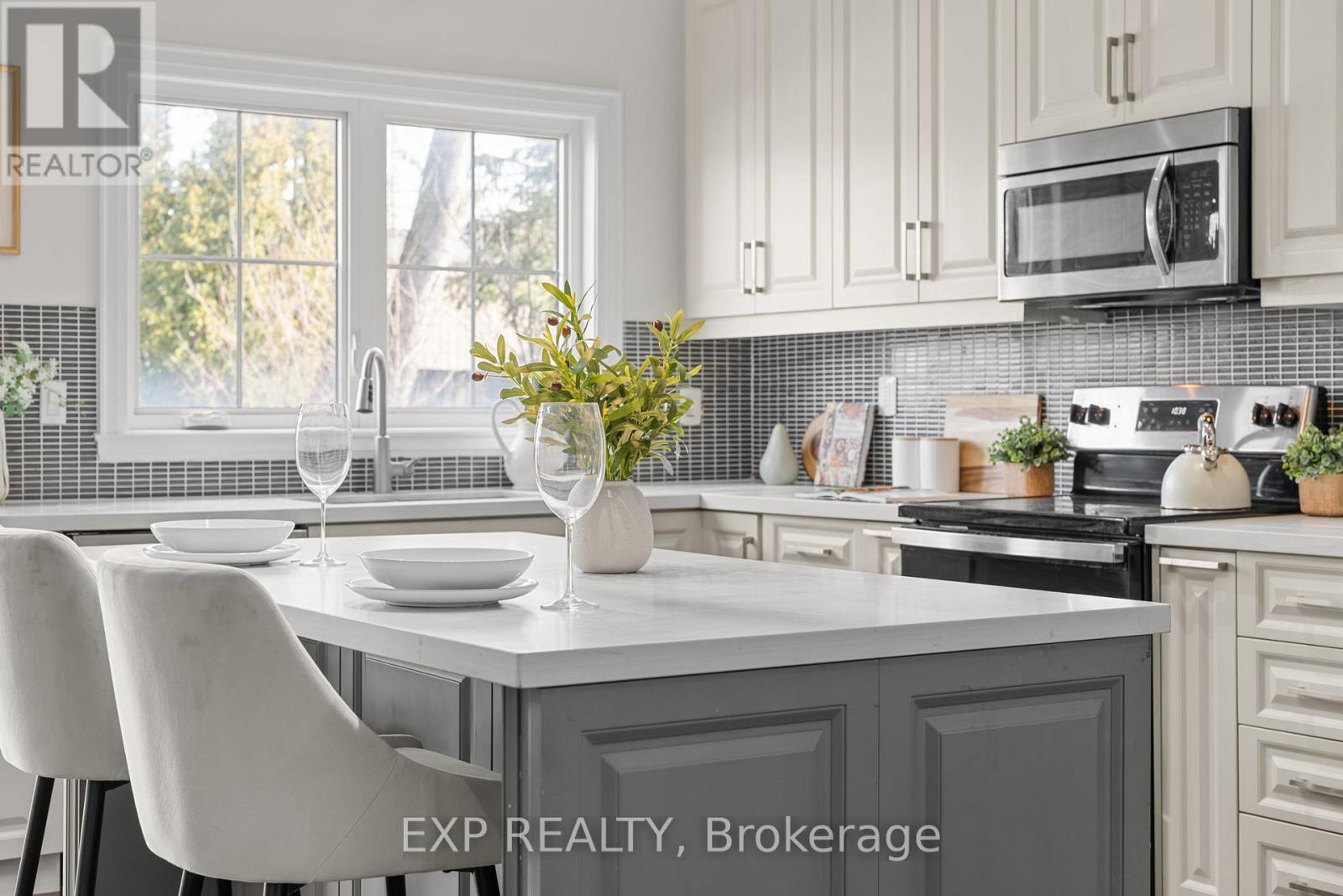 17 Harrison Avenue, Mississauga, Ontario  L5H 2W8 - Photo 18 - W12927454