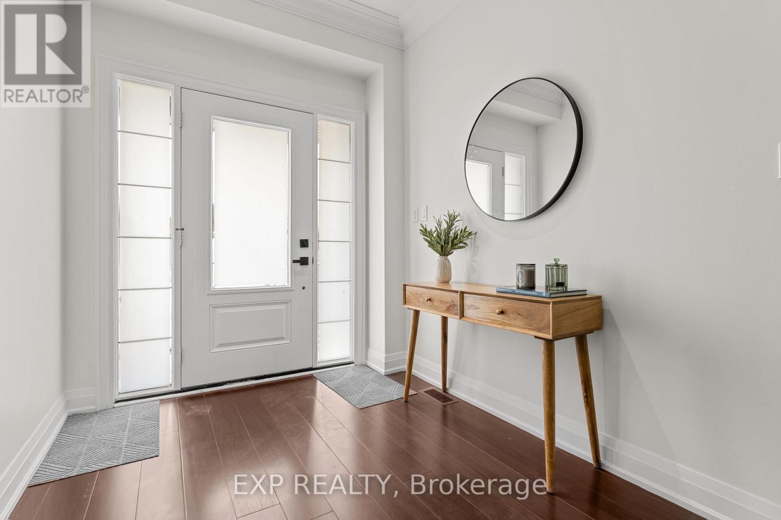 17 Harrison Avenue, Mississauga, Ontario  L5H 2W8 - Photo 4 - W12927454