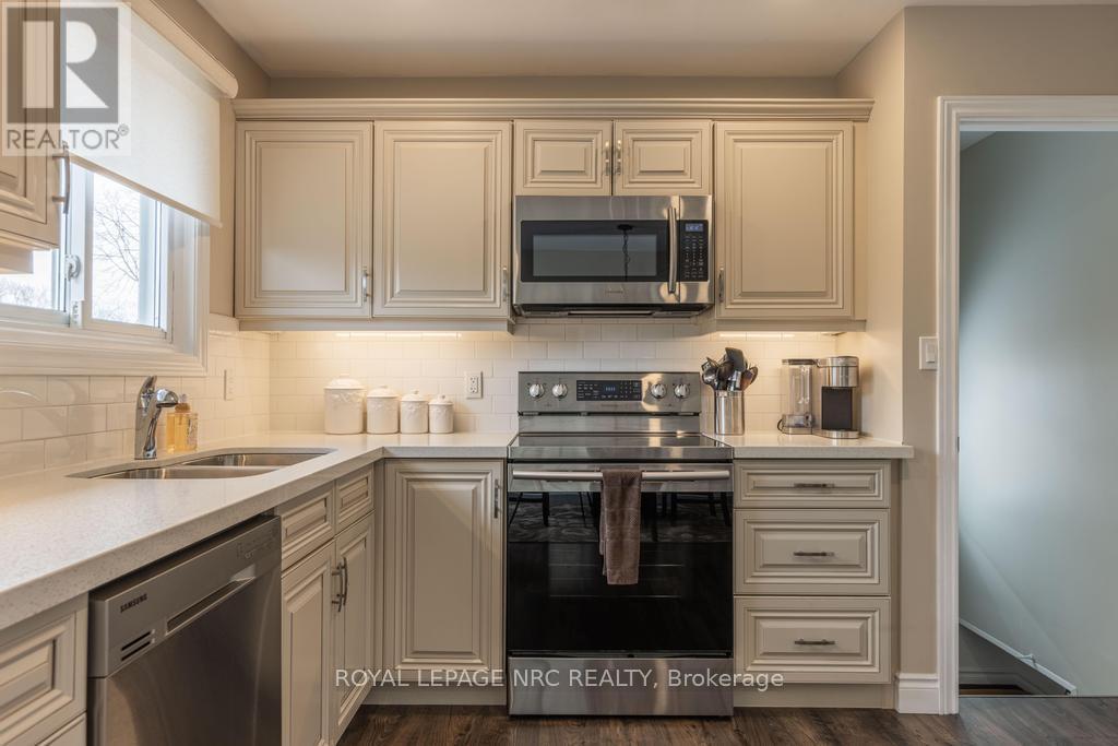 38 Lanark Crescent, St. Catharines, Ontario  L2M 6C9 - Photo 11 - X12927448