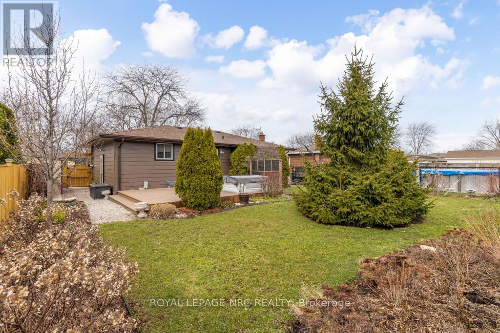 38 Lanark Crescent, St. Catharines, Ontario  L2M 6C9 - Photo 25 - X12927448