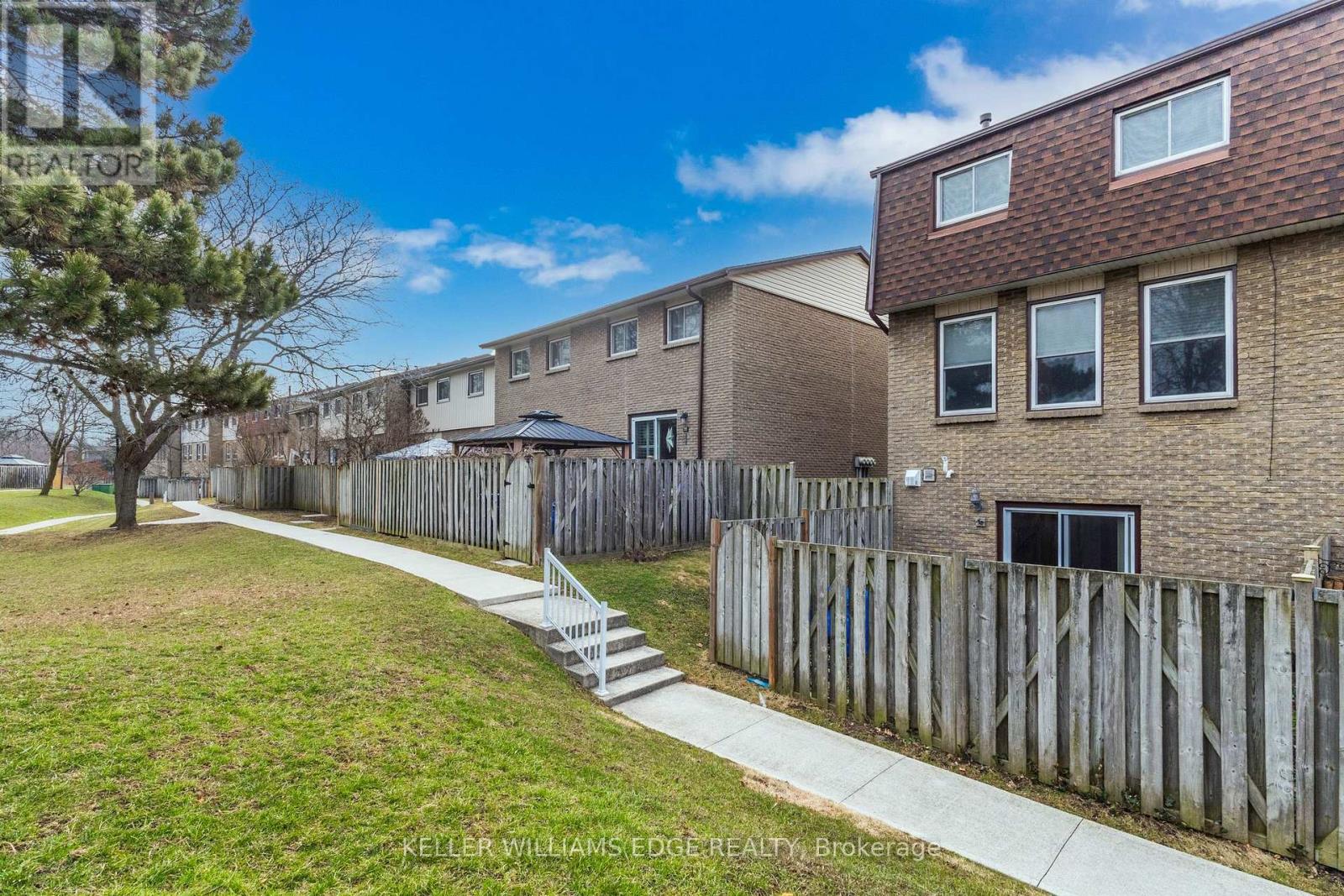 78 - 1115 Paramount Drive, Hamilton, Ontario  L8J 1P6 - Photo 30 - X12927464