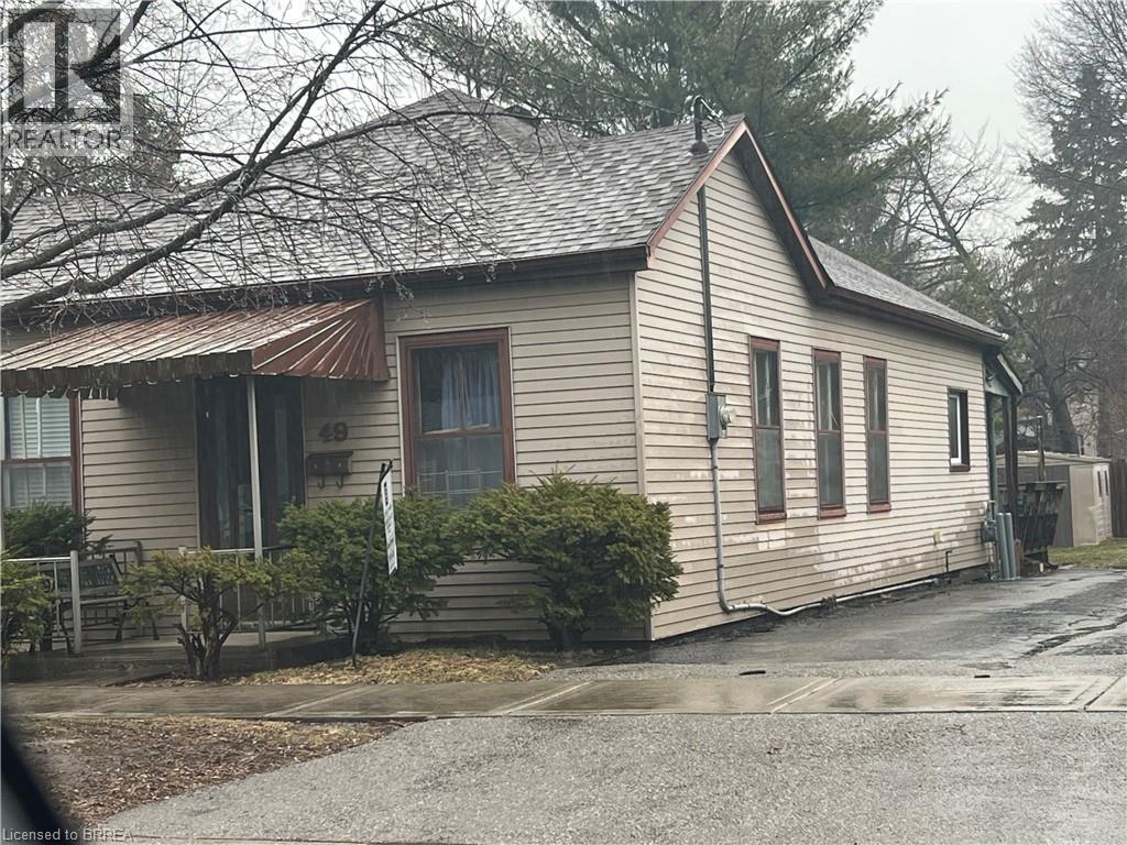 49 Pearl Street, Brantford, Ontario  N3T 3N5 - Photo 2 - 40813759