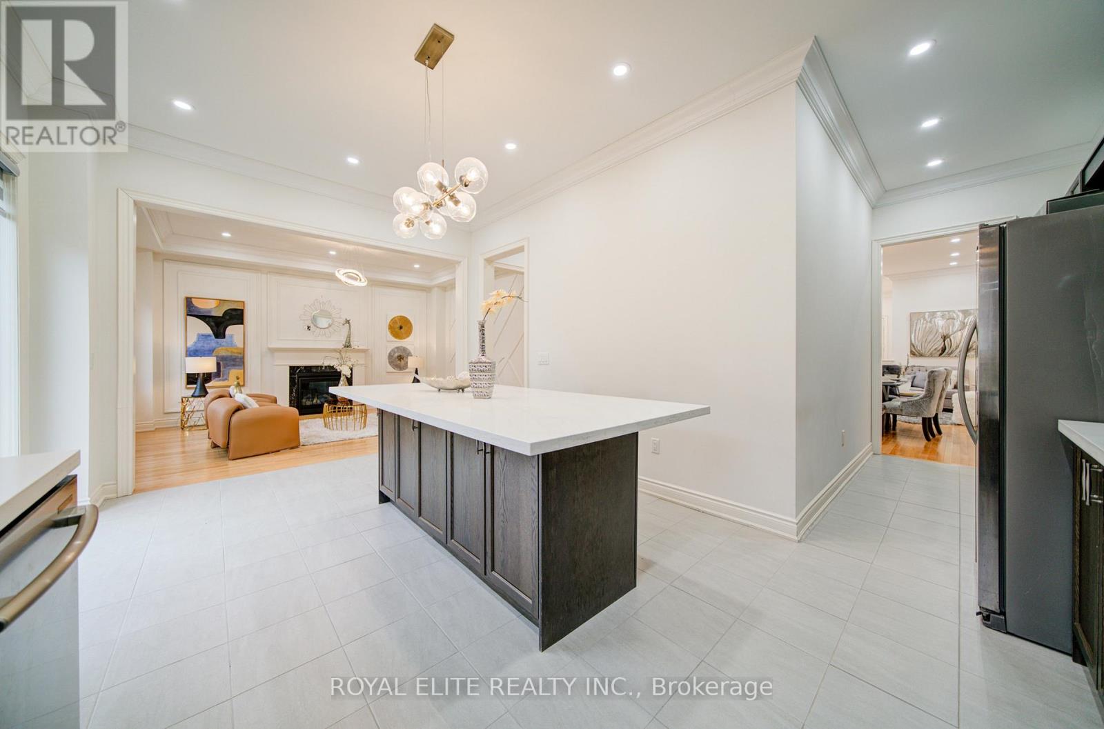 57 Betty May Crescent, East Gwillimbury, Ontario  L9N 1S2 - Photo 20 - N12922154