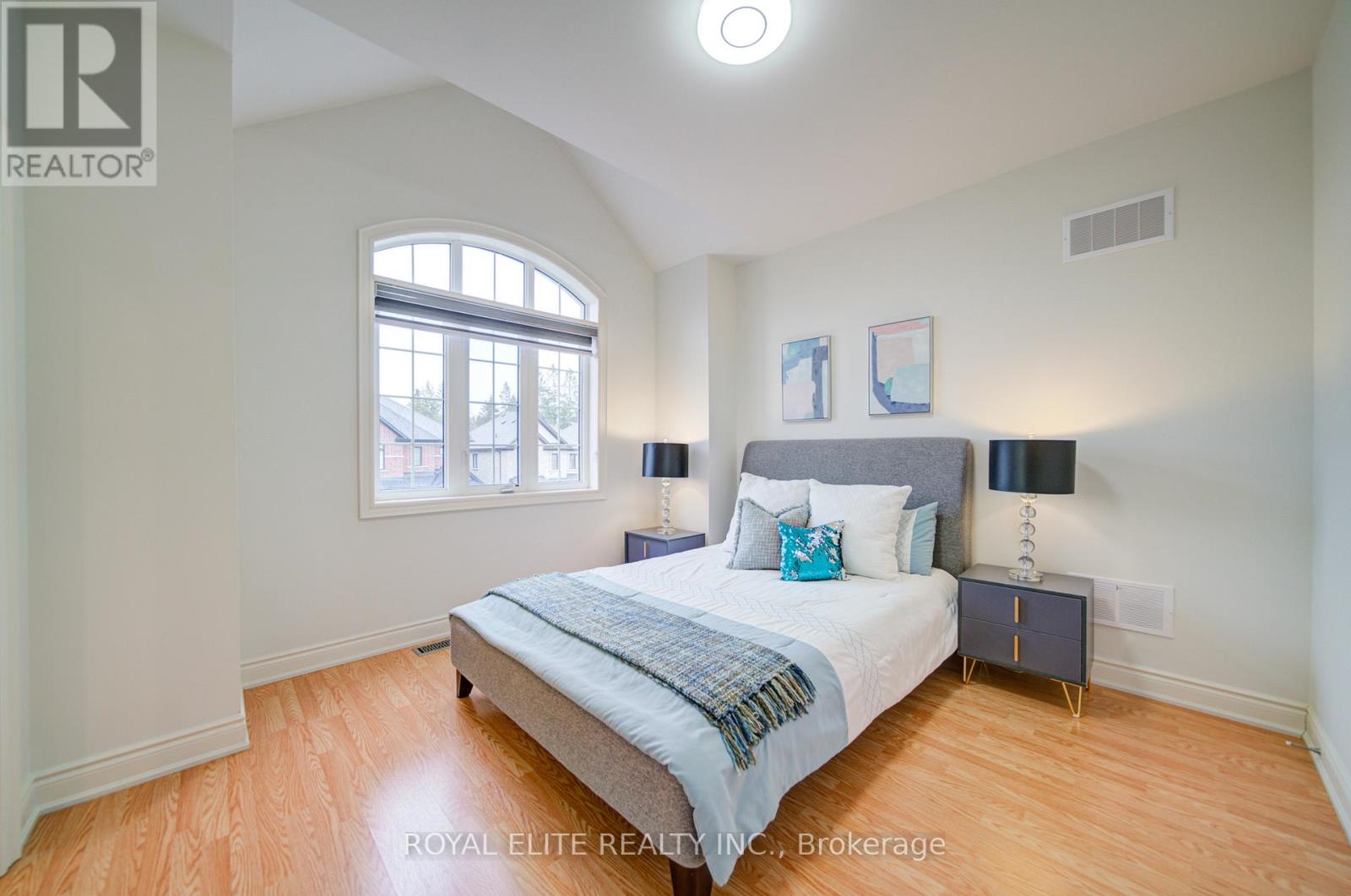 57 Betty May Crescent, East Gwillimbury, Ontario  L9N 1S2 - Photo 29 - N12922154