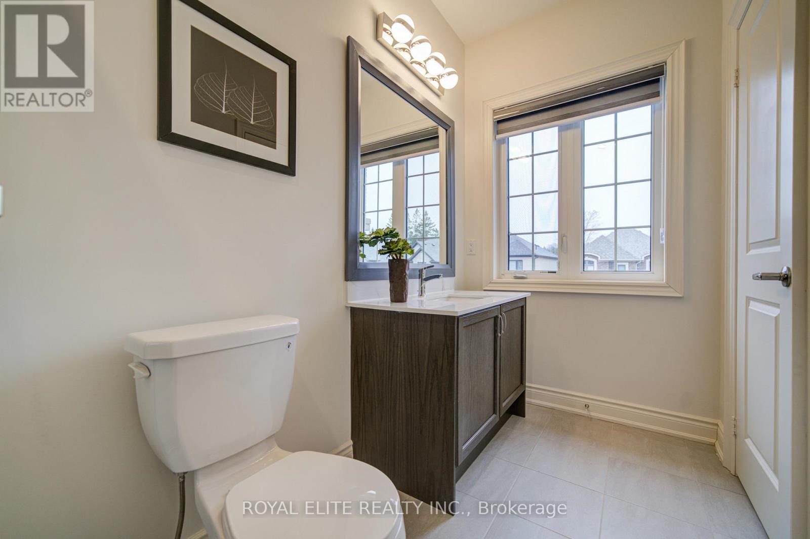 57 Betty May Crescent, East Gwillimbury, Ontario  L9N 1S2 - Photo 39 - N12922154