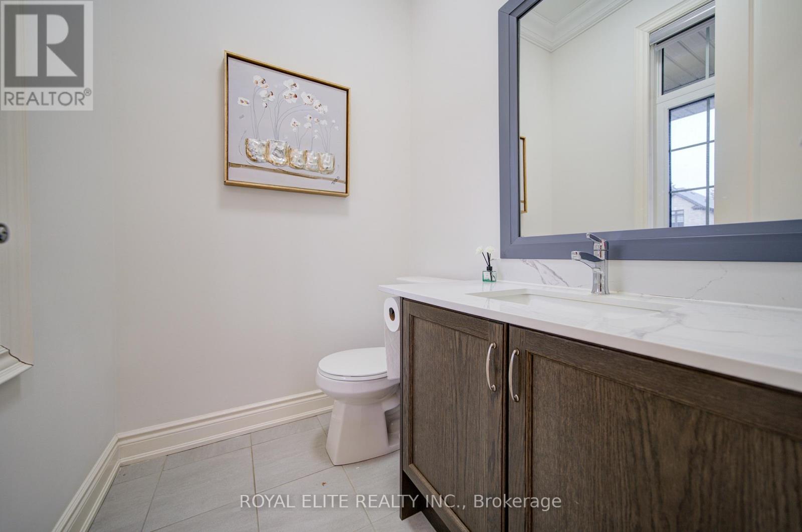 57 Betty May Crescent, East Gwillimbury, Ontario  L9N 1S2 - Photo 5 - N12922154