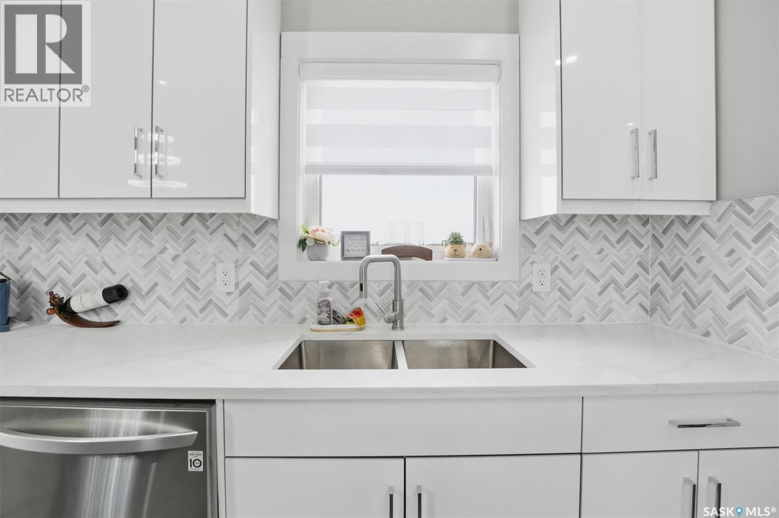 806 1st Avenue N, Warman, Saskatchewan  S0K 4S0 - Photo 11 - SK031303