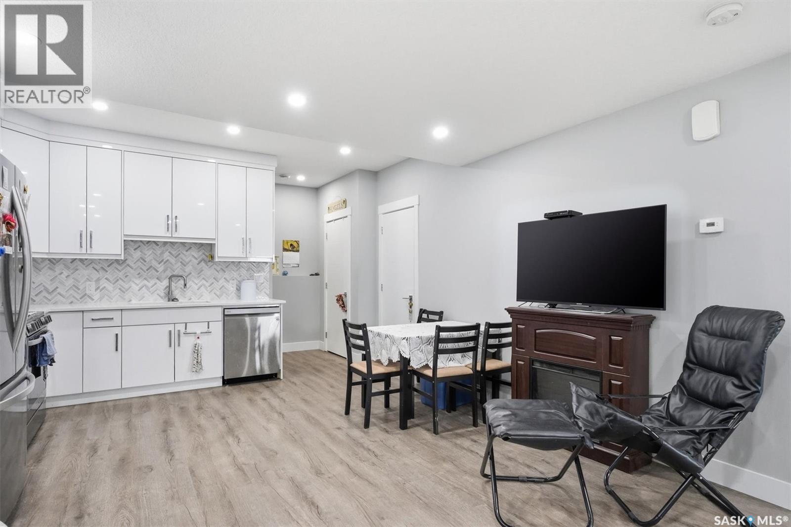 806 1st Avenue N, Warman, Saskatchewan  S0K 4S0 - Photo 40 - SK031303