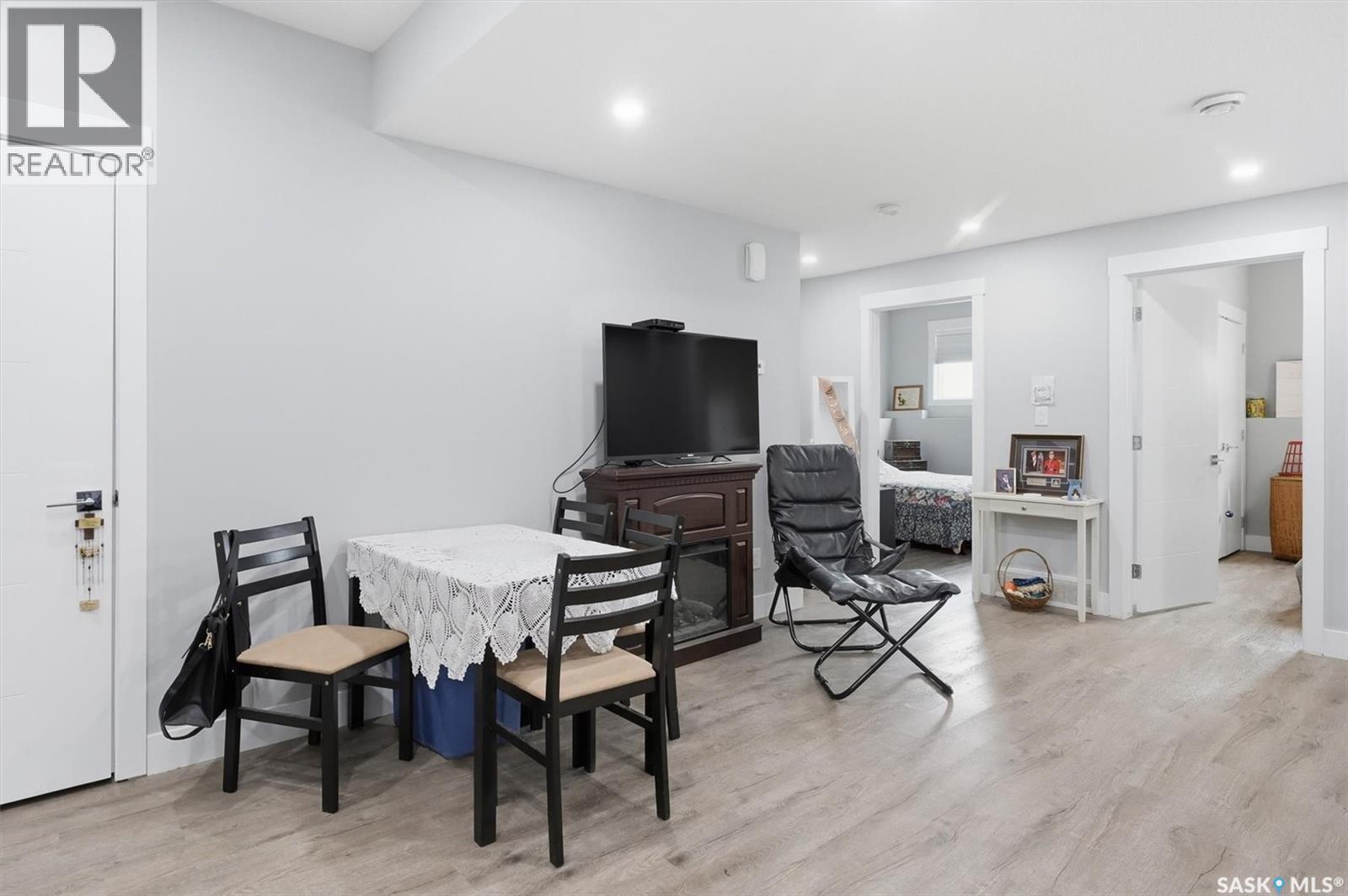 806 1st Avenue N, Warman, Saskatchewan  S0K 4S0 - Photo 43 - SK031303