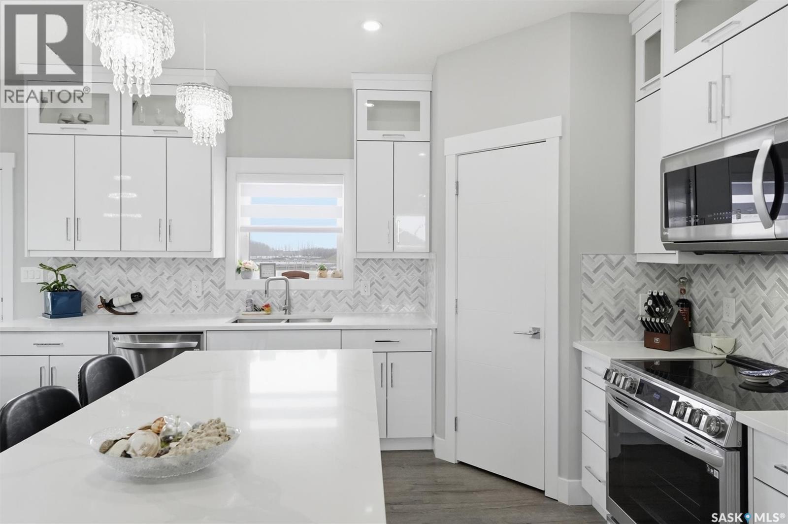 806 1st Avenue N, Warman, Saskatchewan  S0K 4S0 - Photo 9 - SK031303