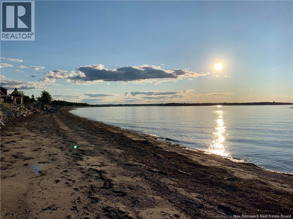 345 Bayshore Drive, Bathurst, New Brunswick  E2A 6A5 - Photo 13 - NB135944