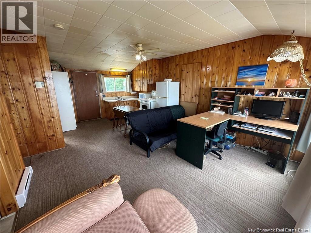 345 Bayshore Drive, Bathurst, New Brunswick  E2A 6A5 - Photo 21 - NB135944