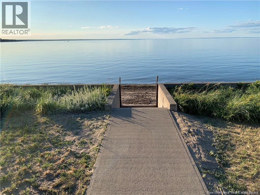 345 Bayshore Drive, Bathurst, New Brunswick  E2A 6A5 - Photo 5 - NB135944