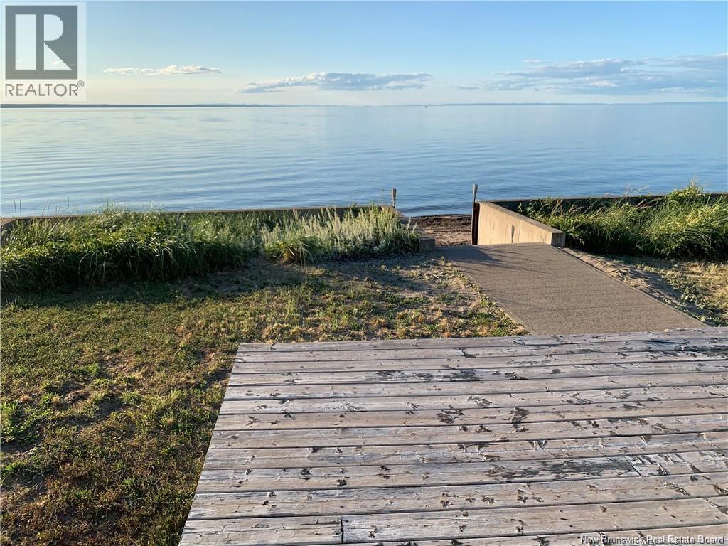 345 Bayshore Drive, Bathurst, New Brunswick  E2A 6A5 - Photo 8 - NB135944