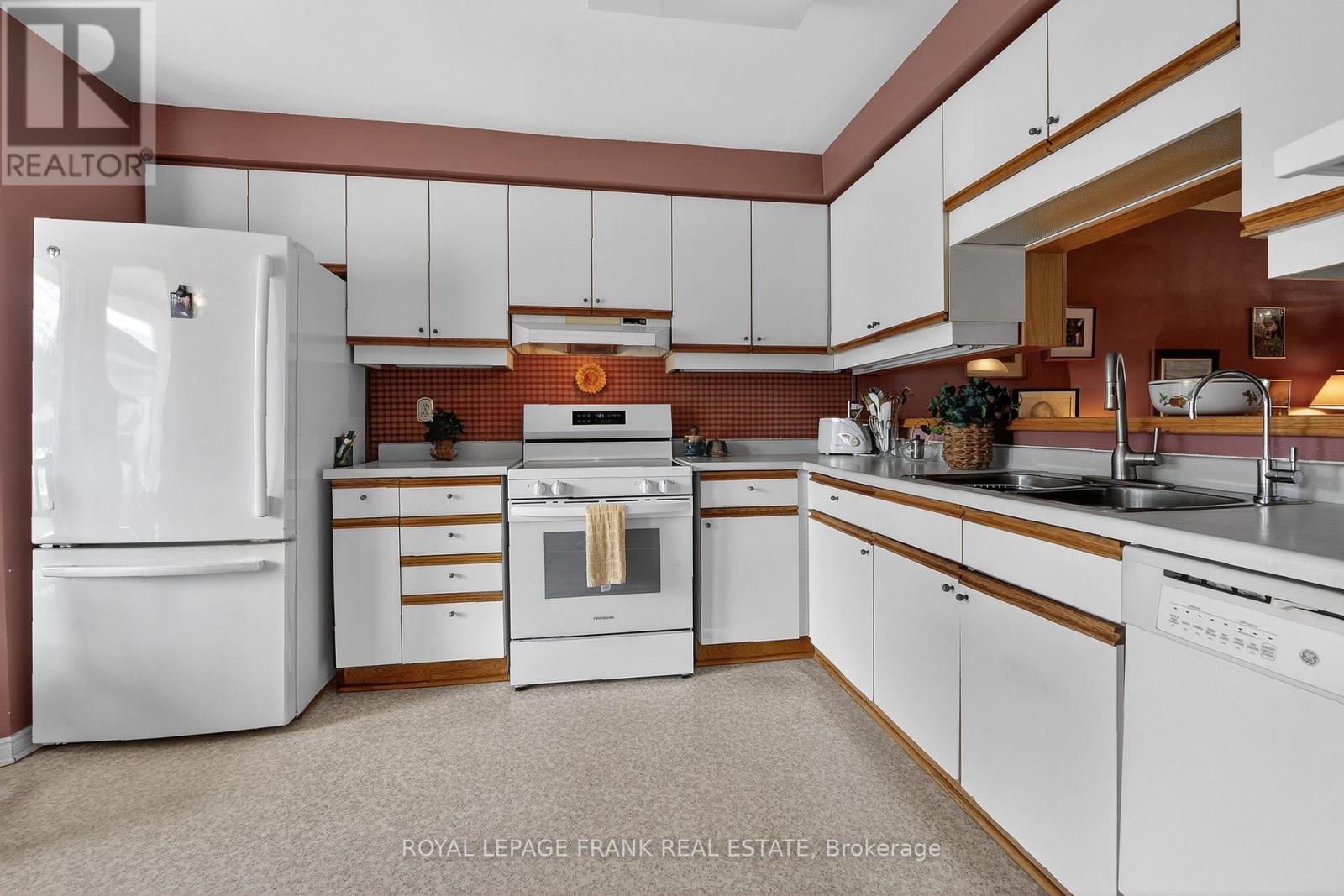 24 - 5 Heritage Way, Kawartha Lakes, Ontario  K9V 5Y8 - Photo 10 - X12927468