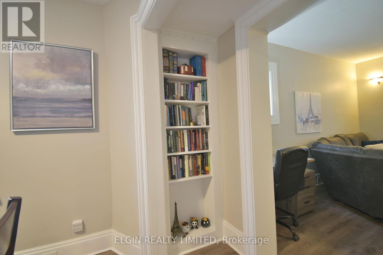 57 Scott Street, St. Thomas, Ontario  N5P 1K7 - Photo 7 - X12927526